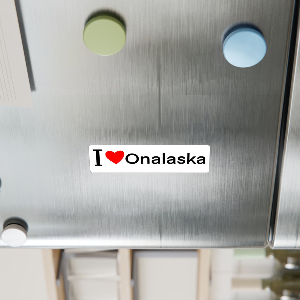 Magnet with 'I ❤️ Onalaska' on a refrigerator door.